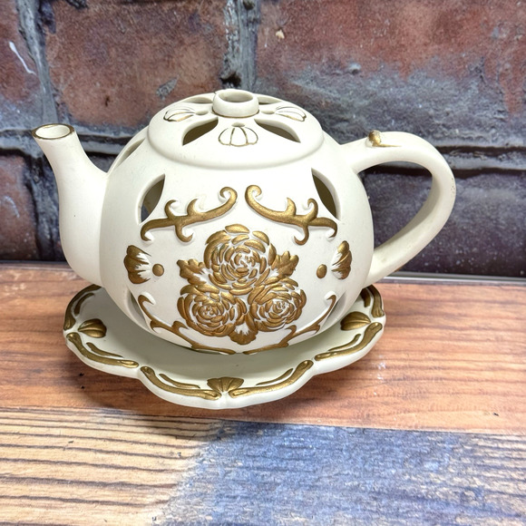 Partylite TEAPOT Tealight Candle Holder TEA TIME Luminary P7301 Porcelain Bisque - Picture 1 of 8